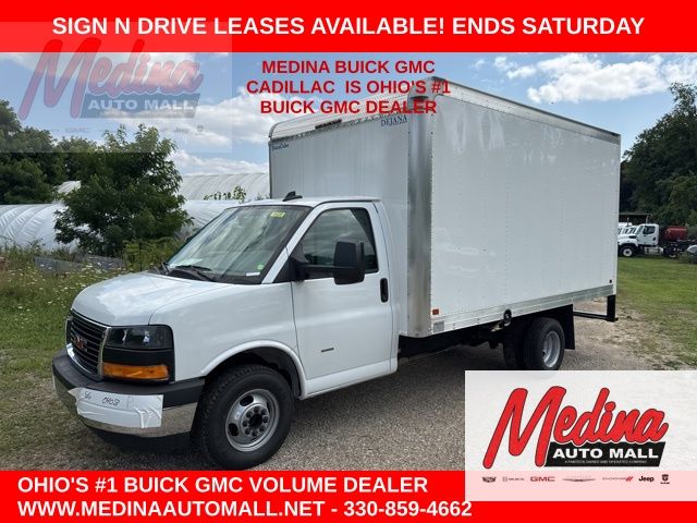 2025 GMC Savana 3500 Work Van